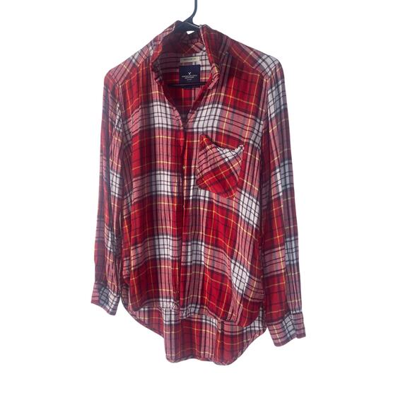 Red American Eagle boyfriend fit lightweight size Medium Flannel - Picture 2 of 9